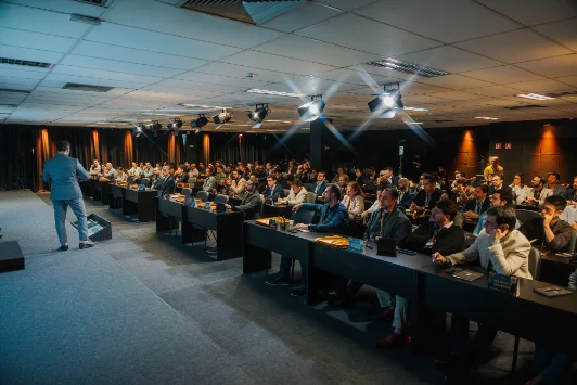 Plateia / médicos reunidos